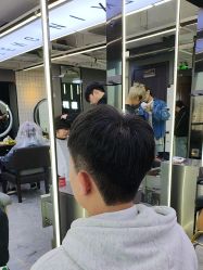 -藤野造型烫发染发