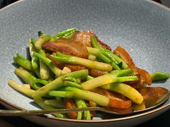 小芥兰炒澳门烧肉-广舟(千禧店)