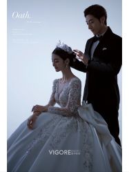 -雪中彩影婚纱摄影·微光艺术中心