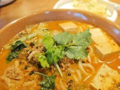 -云海肴·汽锅鸡·云南代表菜(天山百盛优客店)