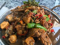 -八两八金·莱芜特色炒鸡(市南漳浦路店)