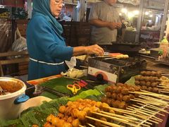 -席娜卡琳火车铁道夜市