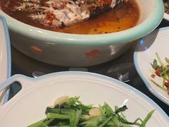 -呷湘厨·鱼汤捞饭·剁椒鱼头·辣椒炒肉(国家会展中心店)