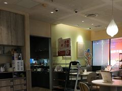 -必胜客(WOW中心城店)