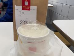 -麦当劳(上海虹桥站30B检票口楼上)