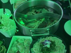 -唯爱KTV聚会餐厅(仙林东城汇店)