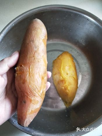 这个季节的红薯又甜又香，做个软软糯糯的红薯面包