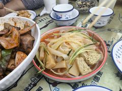 -壹阁胡羊焖饼(特色小吃街店)