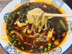 红油牛肉米线-彭家牛肉块扯面