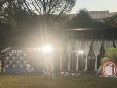 -九月里.自由花园餐厅