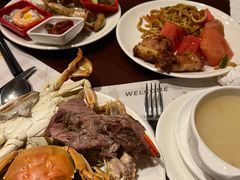 -荣誉国际酒店-云顶旋转餐厅