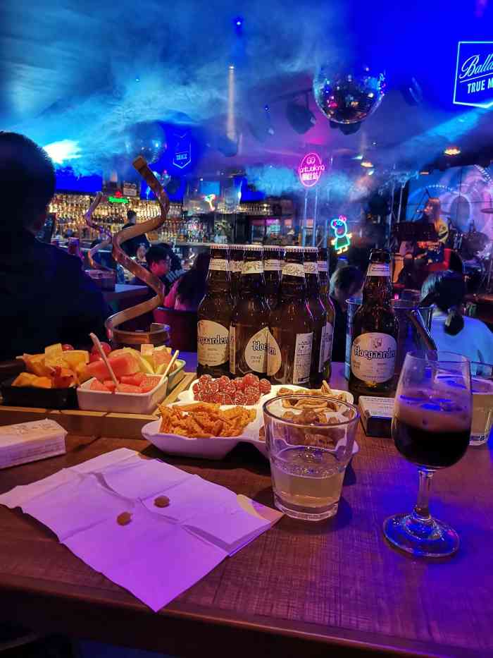 兰桂坊酒吧(慈恩东路店)-"发一个旧的视频,闲暇的晚餐过后就想找一家.