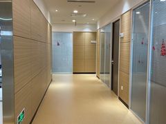 -瑞尔齿科(上海长风大悦城店)