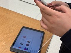 -Apple零售店(华贸购物中心店)