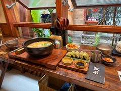 -银米·云南传统过桥米线(双廊黑金冠店)