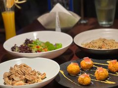 -MONICH牛排融合餐厅(和义大道购物中心店)