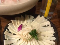 -老牌坊云南鱼豆花火锅(嵩山店)