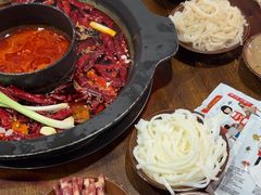 -黄潇洒老火锅(九眼桥宏济巷店)