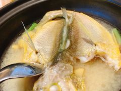 百秒黄花鱼-莆田餐厅PUTIEN(深圳湾万象城家宴店)