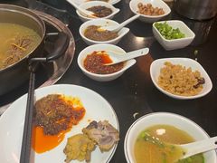 -丫丫汤膳打边炉(宏府408坊店)