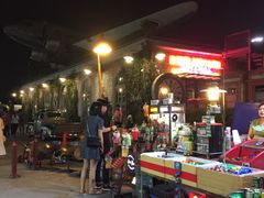 -席娜卡琳火车铁道夜市