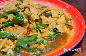 Sour Bamboo Shoot and Tofu Skin Stir-Fry