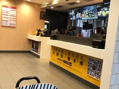 -麦当劳(杭州西湖银泰百货店)