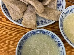 老北京炸灌肠-门框胡同百年卤煮(新街口店)