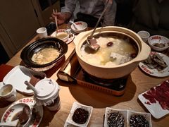 -邹开喜·炭炉鸡煲·海鲜火锅(虹口足球场店)