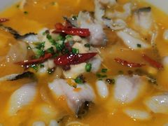 酸菜鱼-胡子大厨·超级小炒肉(晶耀前滩店)