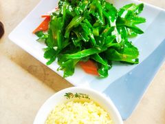 -墨脱石锅椰子鸡•香草鸭•东山羊(大东海店)