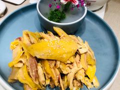 盐焗手撕鸡-尚一汤·粤菜海鲜(环球港店)