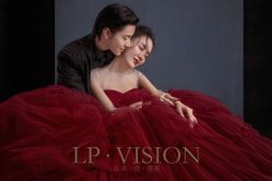 -乐派诗婚纱摄影