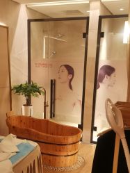 -苑苑vbeauty科技美容SPA