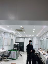 -镁连社·美联社