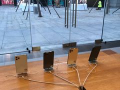 -Apple零售店(华贸购物中心店)