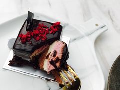 -UNI UNI(环亚凯瑟琳店)