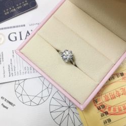 -威德钻石-克拉钻大本营(南京东路店)