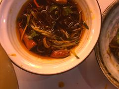酸辣蕨根粉-鸣记脆皮烤鱼·海鲜烤鱼(三八广场店)