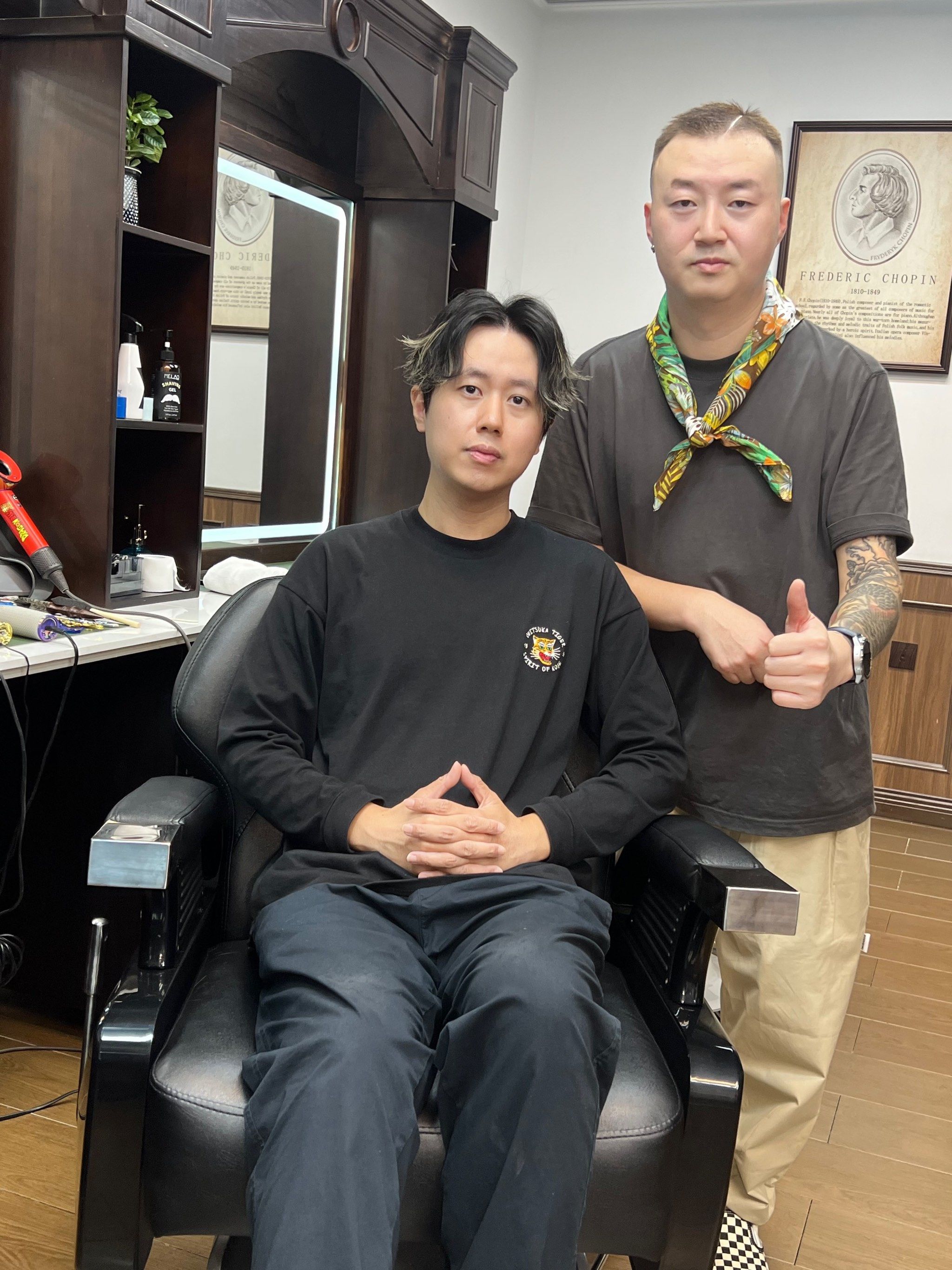 "浅野忠信"帮我剪头发了?