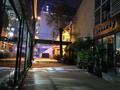 -泉乐坊步行街(烟酒特产平价超市店)