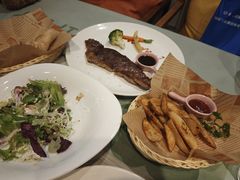 -又见马甲M8融合西餐厅(体育中心店)