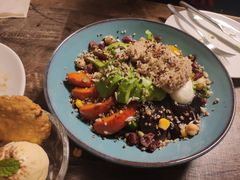 金枪鱼藜麦沙拉-HIGH FIVE哈福手工汉堡(桂林路店)