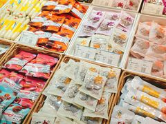 -来伊份(星湖街店)