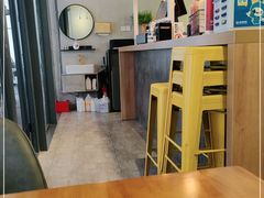 大堂-UMAMI乌玛米披萨·汉堡·清真Halal(红岭北店)