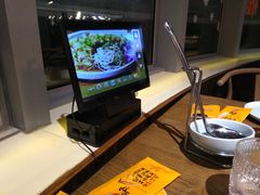 -三人行骨头王火锅(长寿店)