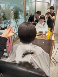 -马克男发时尚店