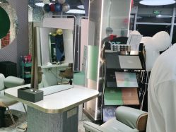 -PE SALON 