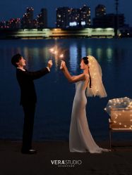 -至臻微拉婚纱摄影