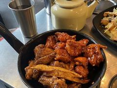酱油炸鸡-MI WU FACTORY米屋美食工厂餐厅(绿地店)